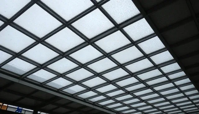 在制造业中，设备维护方式的选择与实际取舍